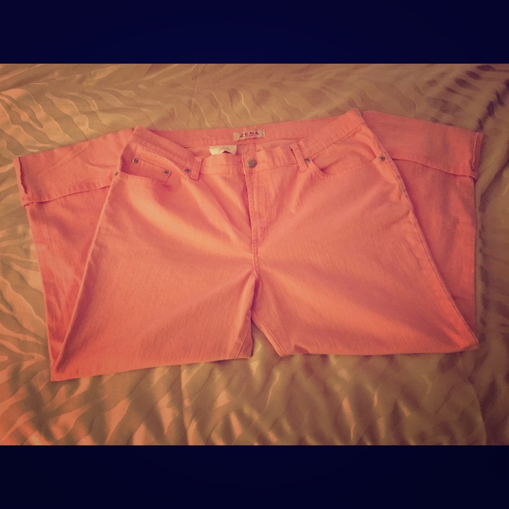 Crop pants